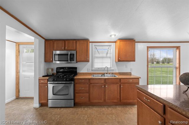 13620 Gilbert Road, Allenton, MI 48002