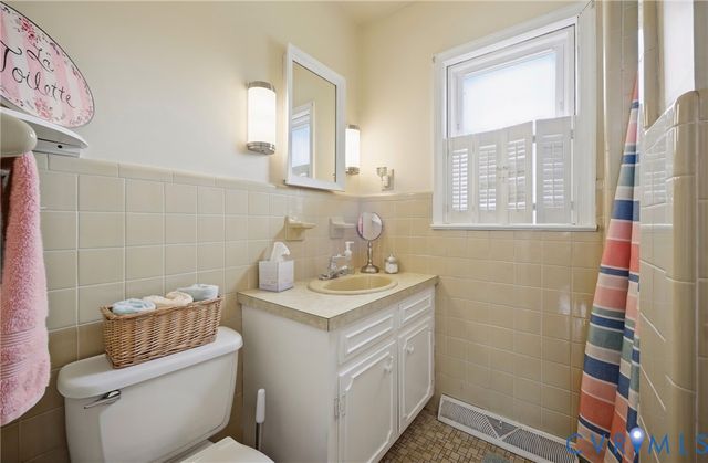 1525 N Mallory St, Hampton, VA 23664