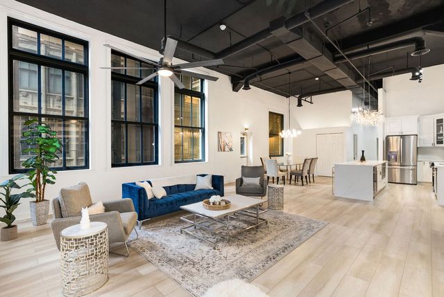 120 S State Street 4, Chicago, IL 60603