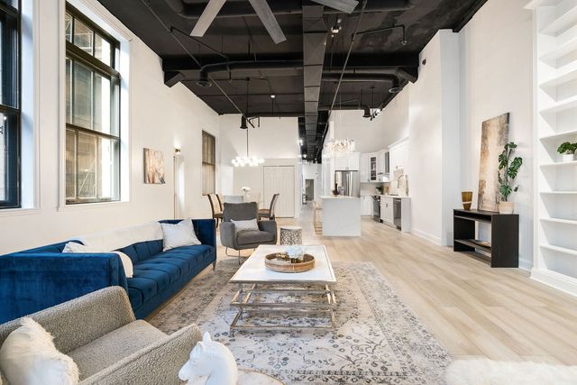 120 S State Street 4, Chicago, IL 60603