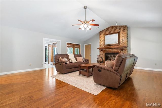 3500 Carrico Manor Lane, Florissant, MO 63034