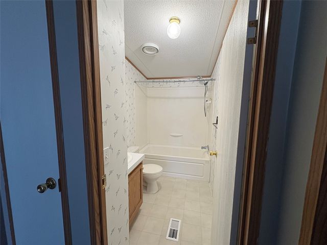 8461 Longhorn Drive, Justin, TX 76247