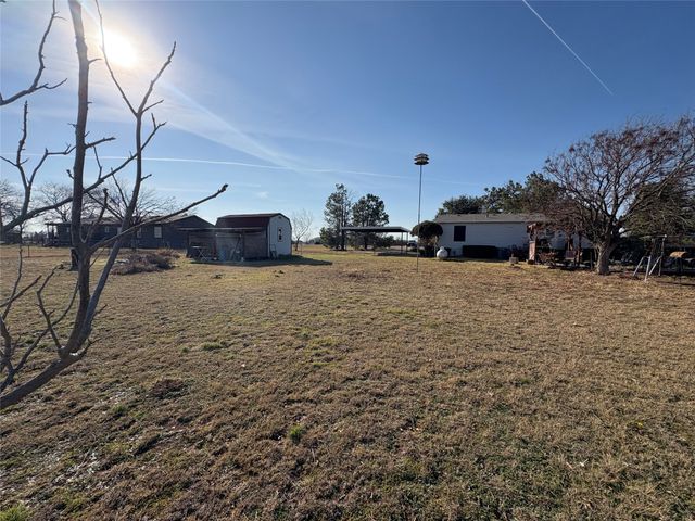 8461 Longhorn Drive, Justin, TX 76247