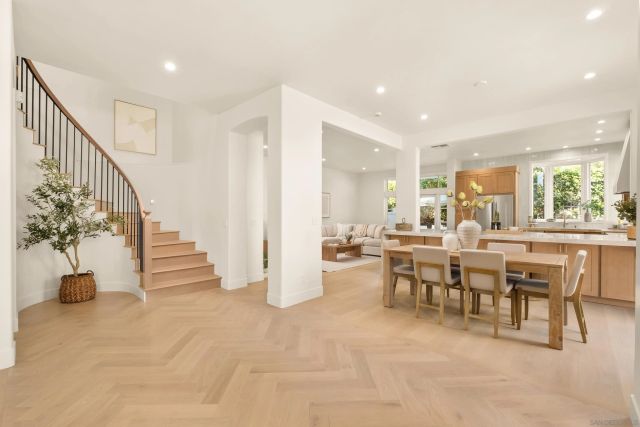 5342 Renaissance Ave, San Diego, CA 92122