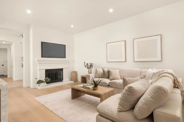 5342 Renaissance Ave, San Diego, CA 92122