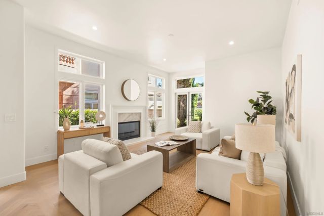 5342 Renaissance Ave, San Diego, CA 92122