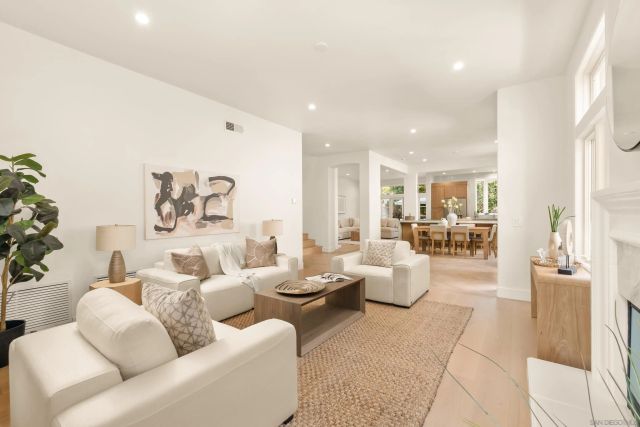 5342 Renaissance Ave, San Diego, CA 92122