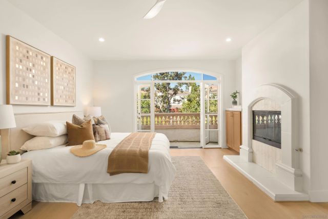 5342 Renaissance Ave, San Diego, CA 92122