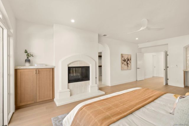 5342 Renaissance Ave, San Diego, CA 92122