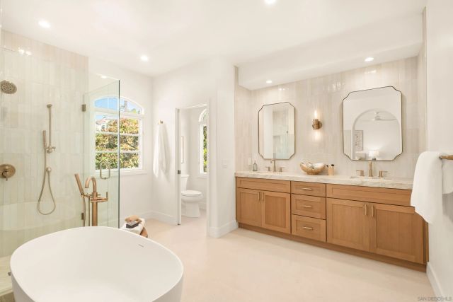 5342 Renaissance Ave, San Diego, CA 92122