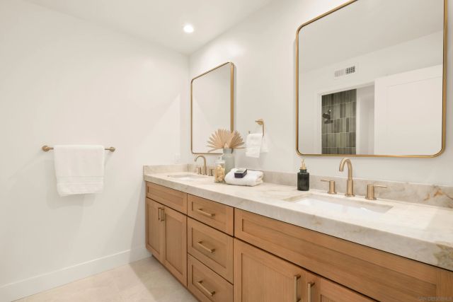 5342 Renaissance Ave, San Diego, CA 92122