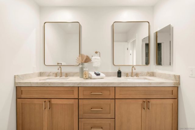 5342 Renaissance Ave, San Diego, CA 92122