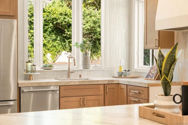 5342 Renaissance Ave, San Diego, CA 92122