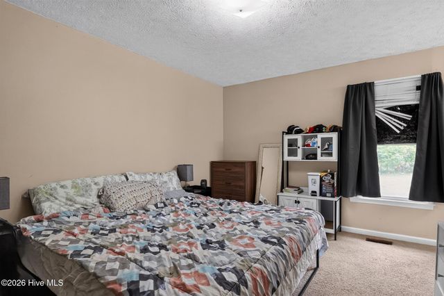 924 Glen Reilly Drive, Fayetteville, NC 28314