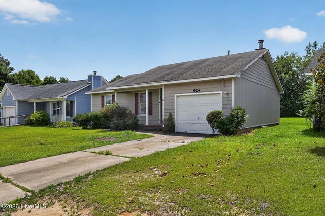 924 Glen Reilly Drive, Fayetteville, NC 28314