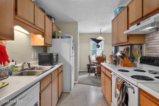 924 Glen Reilly Drive, Fayetteville, NC 28314