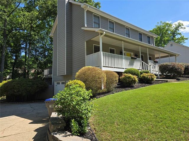 1186 Crestbrook Lane SW, Mableton, GA 30126