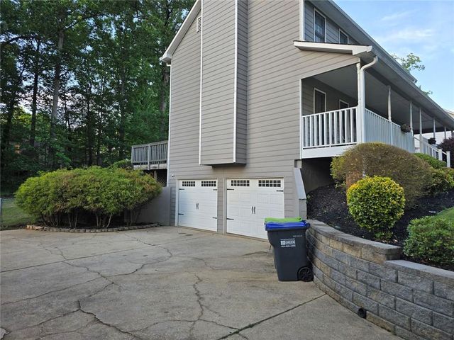 1186 Crestbrook Lane SW, Mableton, GA 30126