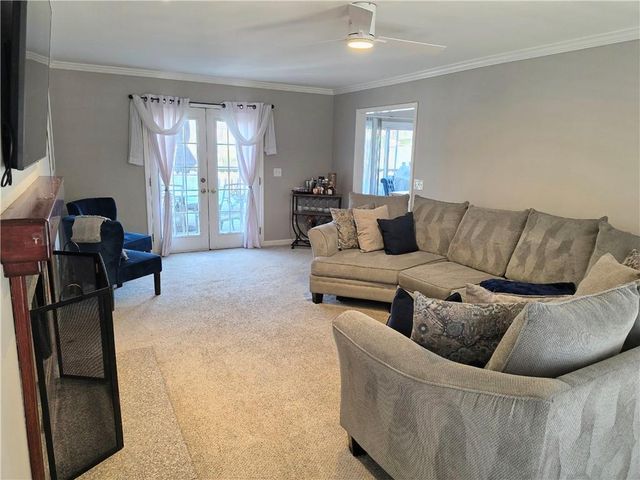 1186 Crestbrook Lane SW, Mableton, GA 30126
