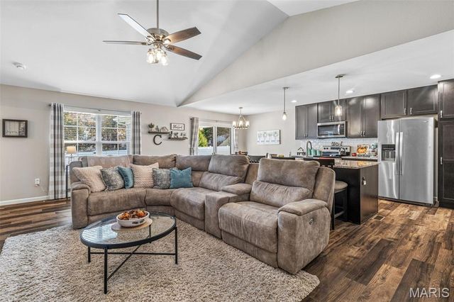 1133 Providence Way, Herculaneum, MO 63048