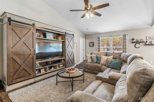 1133 Providence Way, Herculaneum, MO 63048