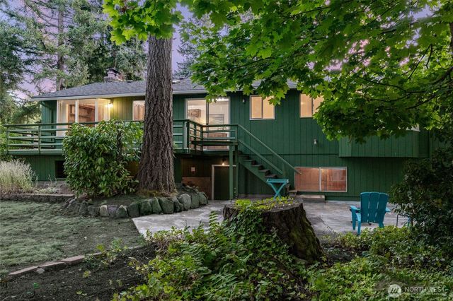 12822 NE 68th Street, Kirkland, WA 98033
