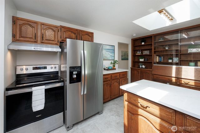 12822 NE 68th Street, Kirkland, WA 98033