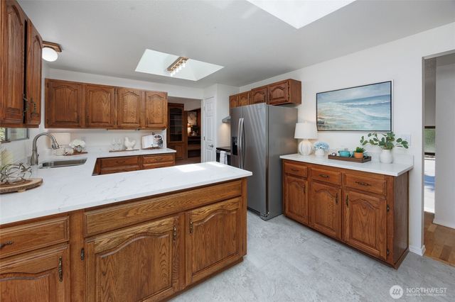 12822 NE 68th Street, Kirkland, WA 98033