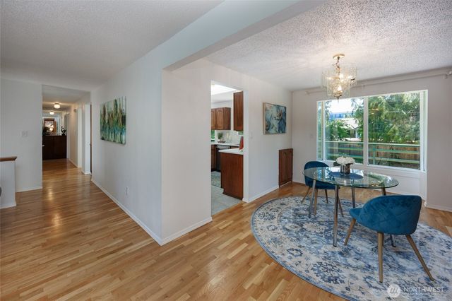 12822 NE 68th Street, Kirkland, WA 98033