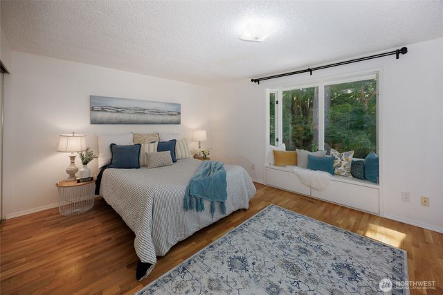 12822 NE 68th Street, Kirkland, WA 98033