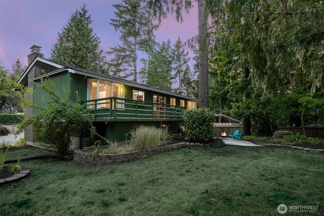 12822 NE 68th Street, Kirkland, WA 98033