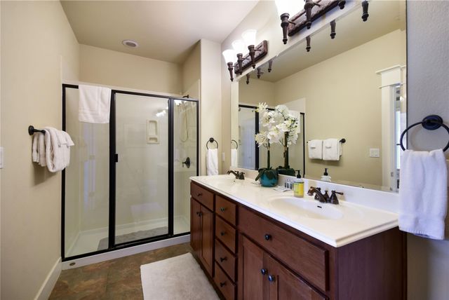 17800 Edgewood WAY 203, Jonestown, TX 78645