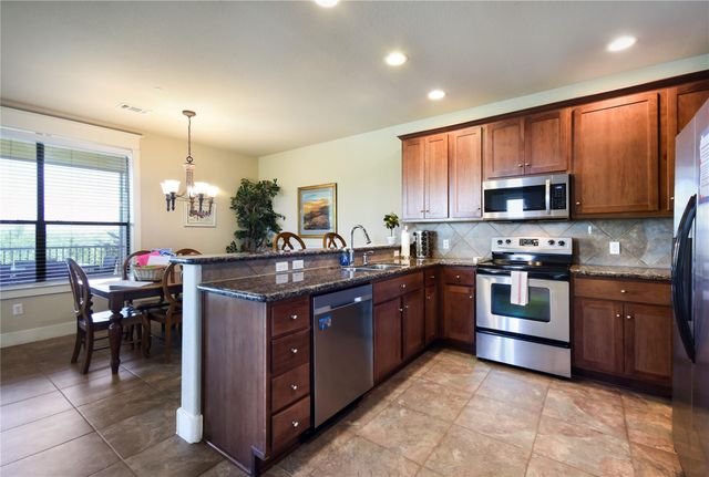 17800 Edgewood WAY 203, Jonestown, TX 78645