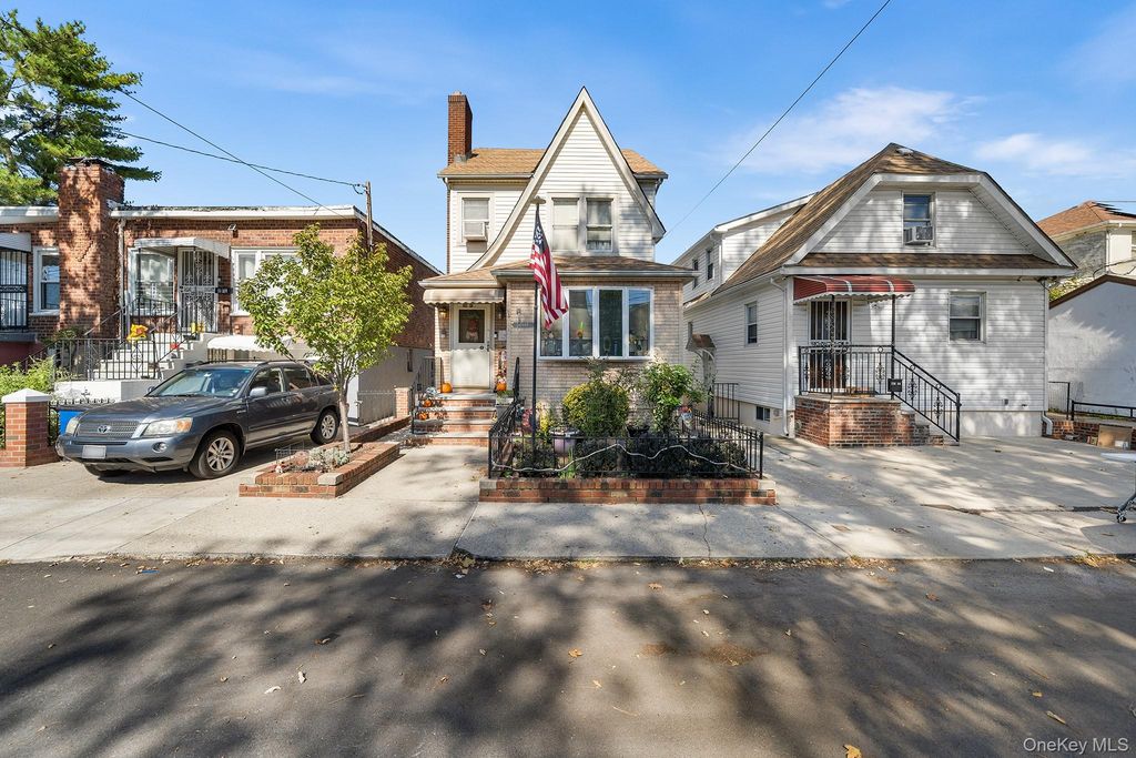 12607 7th Avenue, College Point, NY 11356 — exterior