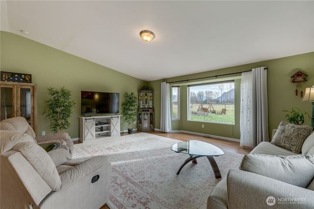 32011 371st Avenue NE, Arlington, WA 98223
