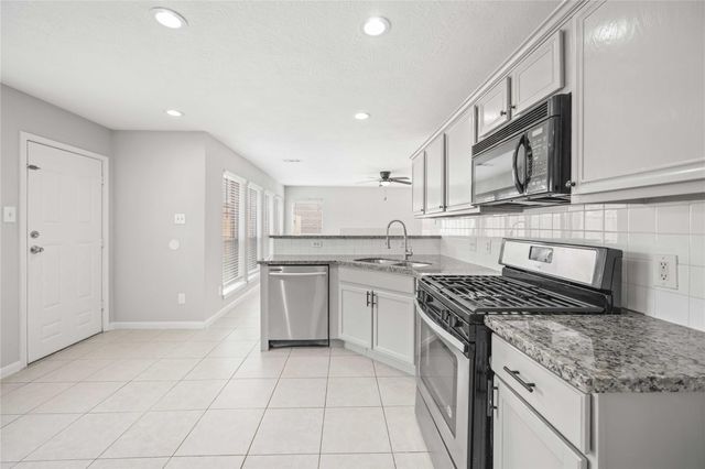 7003 Apple Oak Court, Richmond, TX 77407