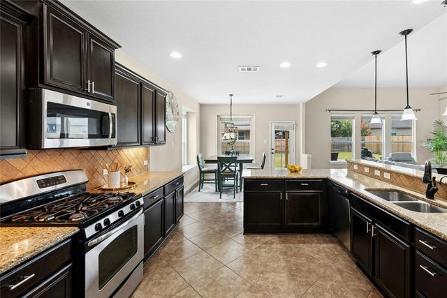 206 Paul Azinger DR, Round Rock, TX 78664