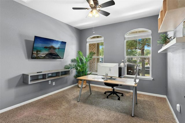 206 Paul Azinger DR, Round Rock, TX 78664