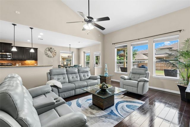 206 Paul Azinger DR, Round Rock, TX 78664