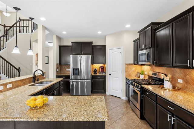 206 Paul Azinger DR, Round Rock, TX 78664