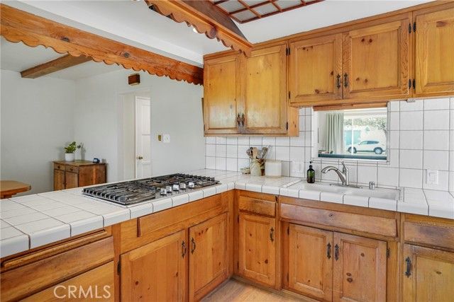 18309 Purche Avenue, Torrance, CA 90504