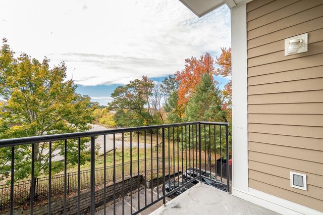 989 East Street 210, Dedham, MA 02026