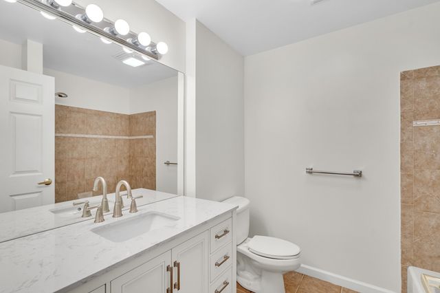 989 East Street 210, Dedham, MA 02026