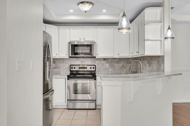 989 East Street 210, Dedham, MA 02026