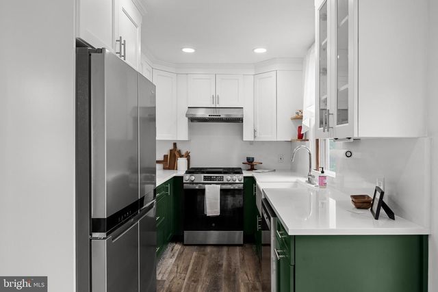 18 E MADISON AVE, Collingswood, NJ 08108
