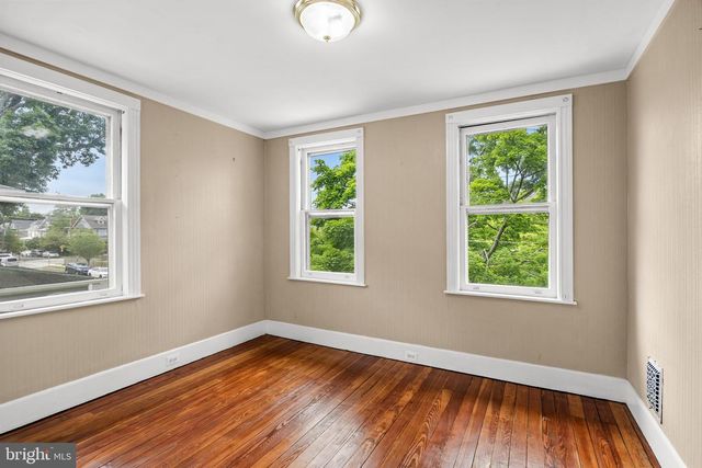 18 E MADISON AVE, Collingswood, NJ 08108