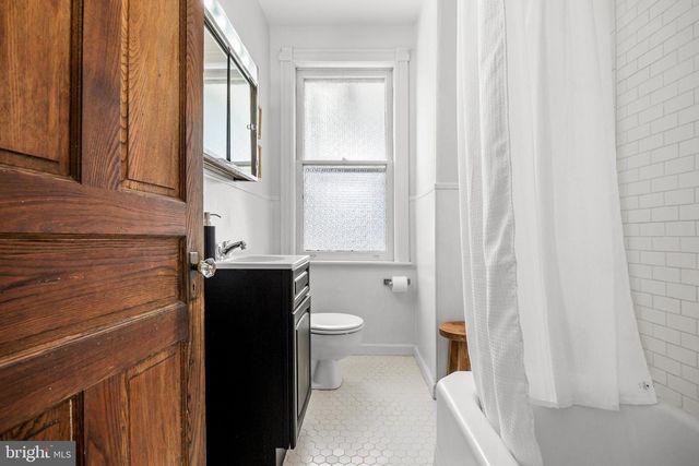 18 E MADISON AVE, Collingswood, NJ 08108