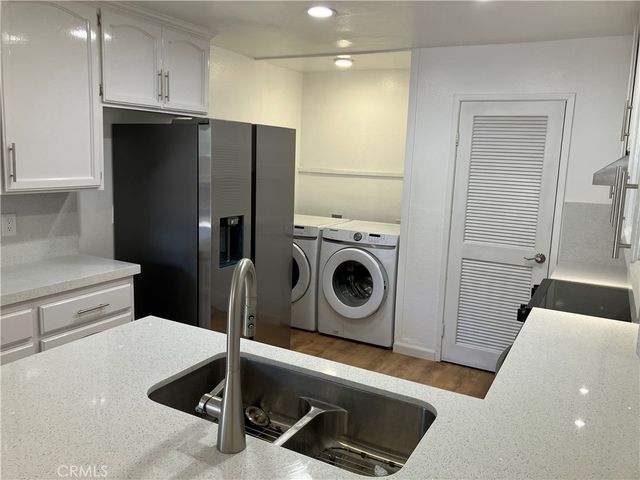 2366 Adirondack Row 6, San Diego, CA 92139