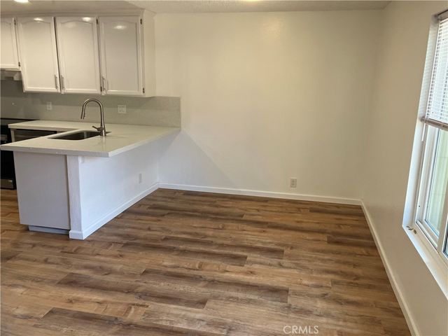 2366 Adirondack Row 6, San Diego, CA 92139