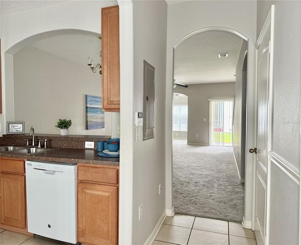 3506 HIGH HAMPTON CIRCLE, Tampa, FL 33610